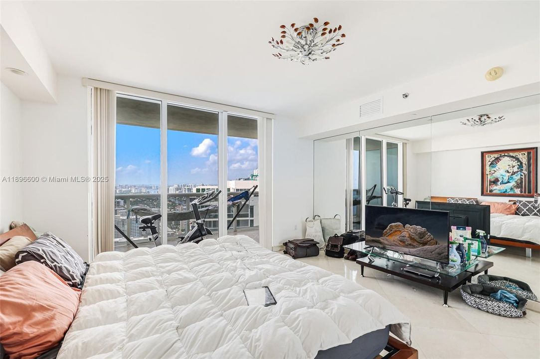 For Rent: $6,500 (3 beds, 3 baths, 1675 Square Feet)