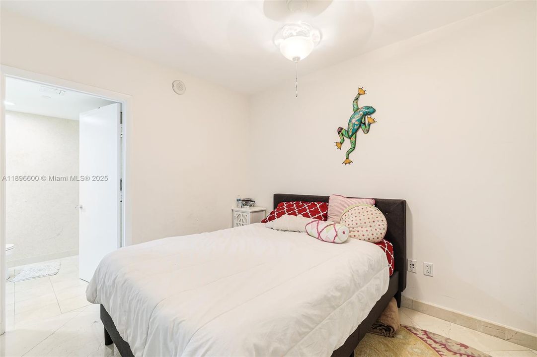 For Rent: $6,500 (3 beds, 3 baths, 1675 Square Feet)