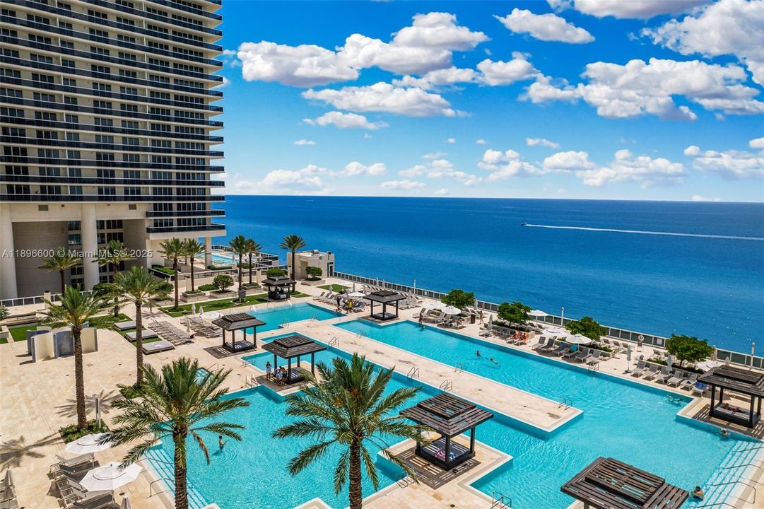 For Rent: $6,500 (3 beds, 3 baths, 1675 Square Feet)