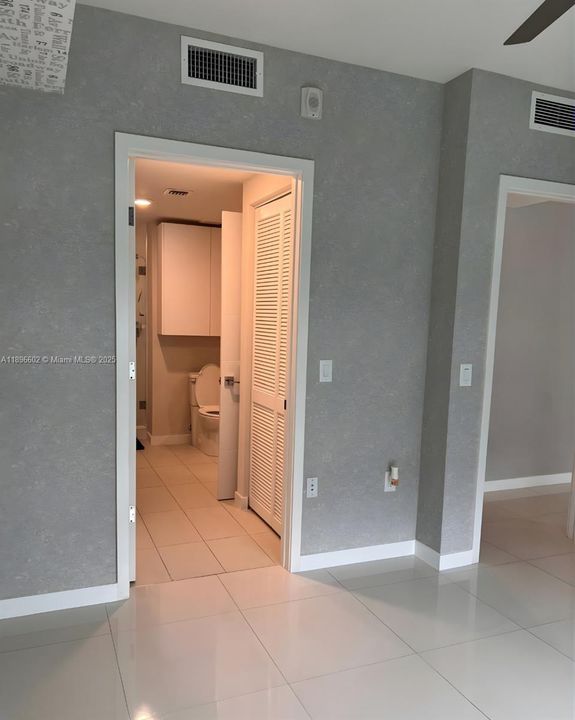 Под контрактом: $2,350 (1 спален, 1 ванн, 792 Квадратных фут)