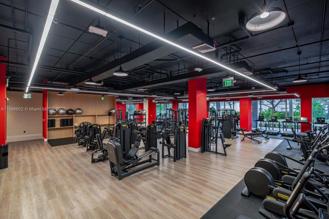 Под контрактом: $2,350 (1 спален, 1 ванн, 792 Квадратных фут)