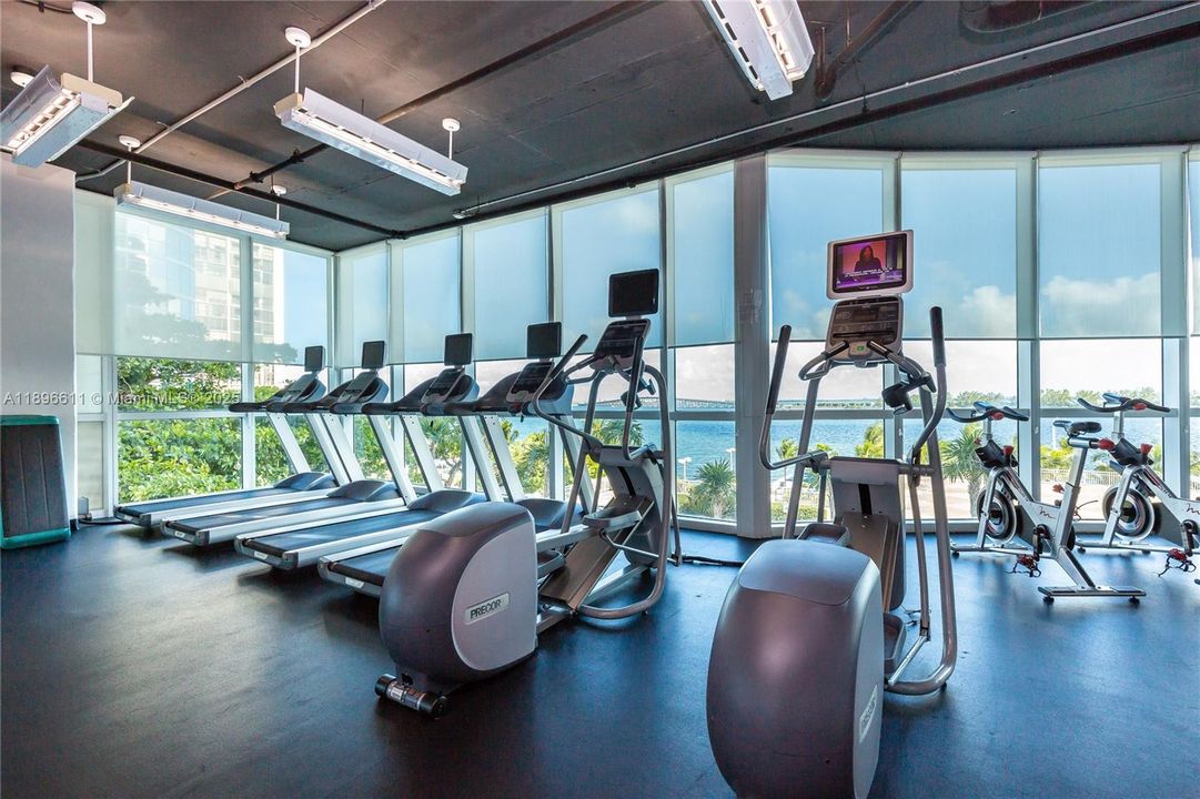 For Sale: $544,900 (1 beds, 1 baths, 791 Square Feet)