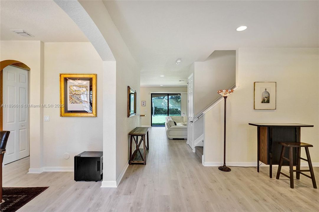 Active With Contract: $839,800 (4 beds, 3 baths, 2580 Square Feet)