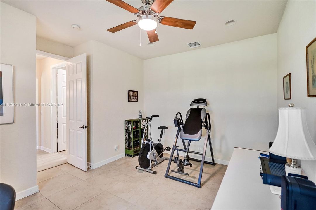 Active With Contract: $839,800 (4 beds, 3 baths, 2580 Square Feet)