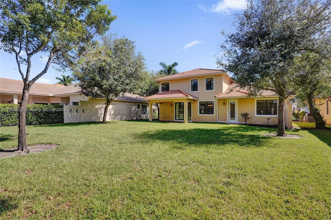 Active With Contract: $839,800 (4 beds, 3 baths, 2580 Square Feet)