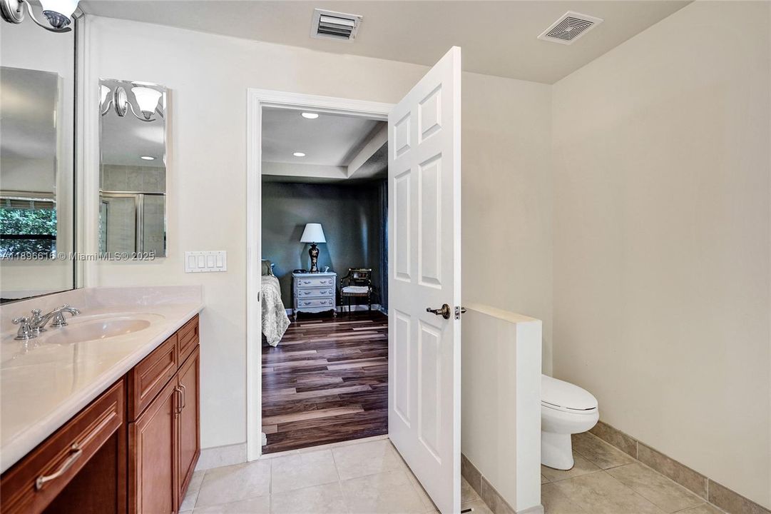 Active With Contract: $839,800 (4 beds, 3 baths, 2580 Square Feet)