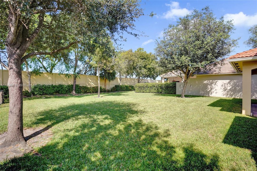 Active With Contract: $839,800 (4 beds, 3 baths, 2580 Square Feet)