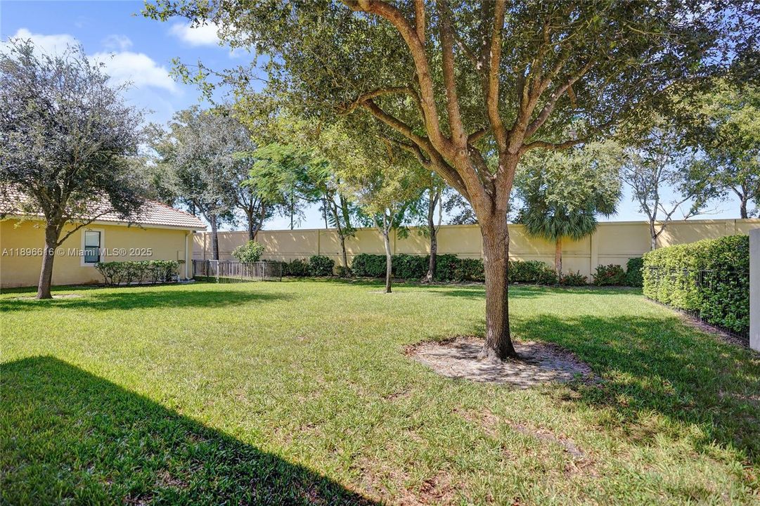 Active With Contract: $839,800 (4 beds, 3 baths, 2580 Square Feet)