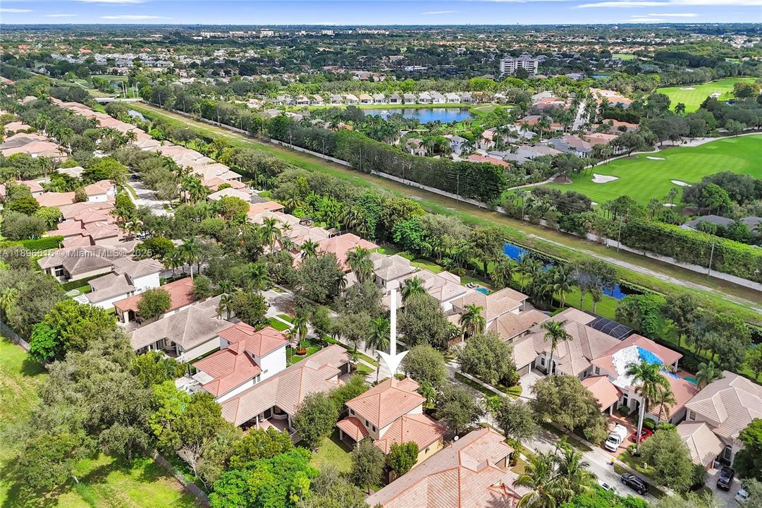 Active With Contract: $839,800 (4 beds, 3 baths, 2580 Square Feet)