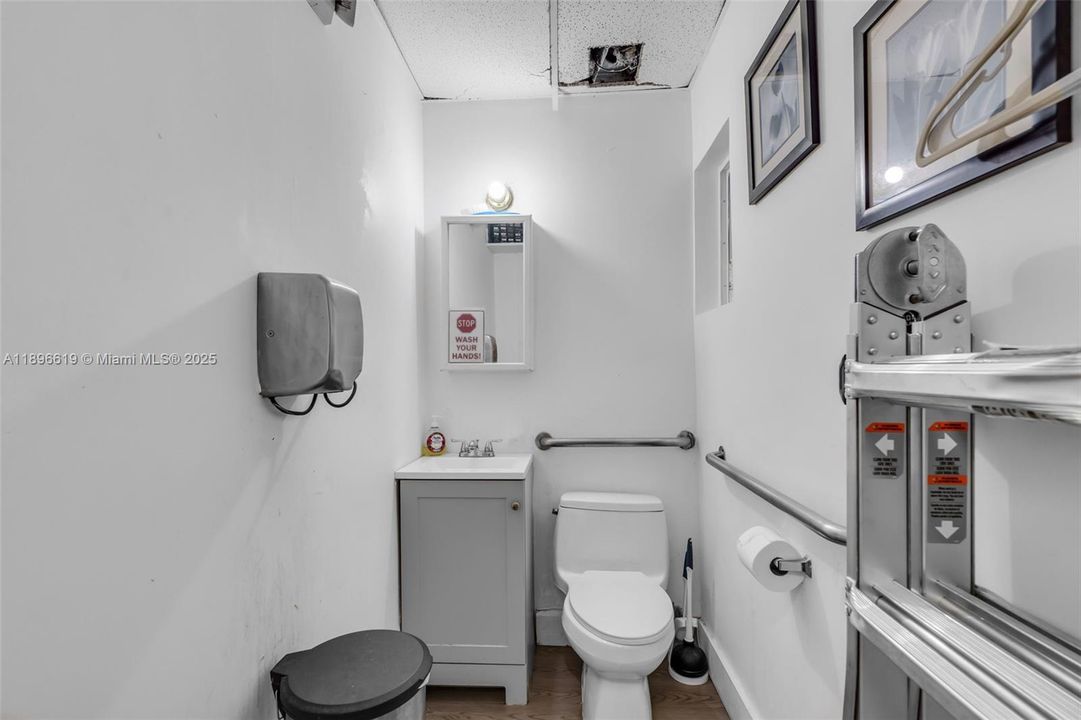 待售: $140,000 (0 贝兹, 0 浴室, 0 平方英尺)