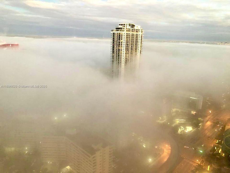 出租: $6,500 (3 贝兹, 3 浴室, 1571 平方英尺)