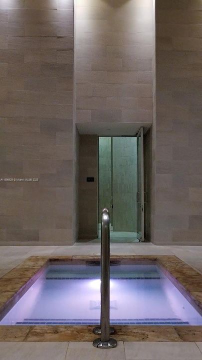 出租: $6,500 (3 贝兹, 3 浴室, 1571 平方英尺)