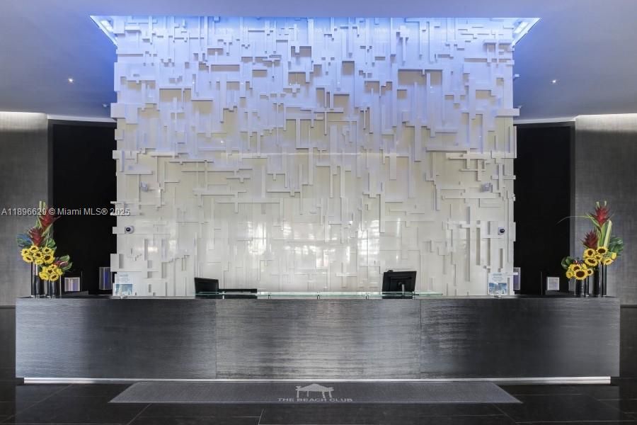 出租: $6,500 (3 贝兹, 3 浴室, 1571 平方英尺)