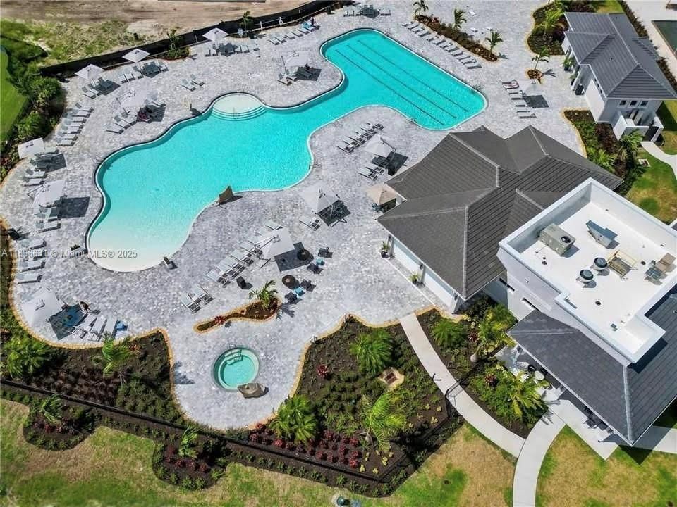 For Rent: $2,000 (2 beds, 2 baths, 0 Square Feet)