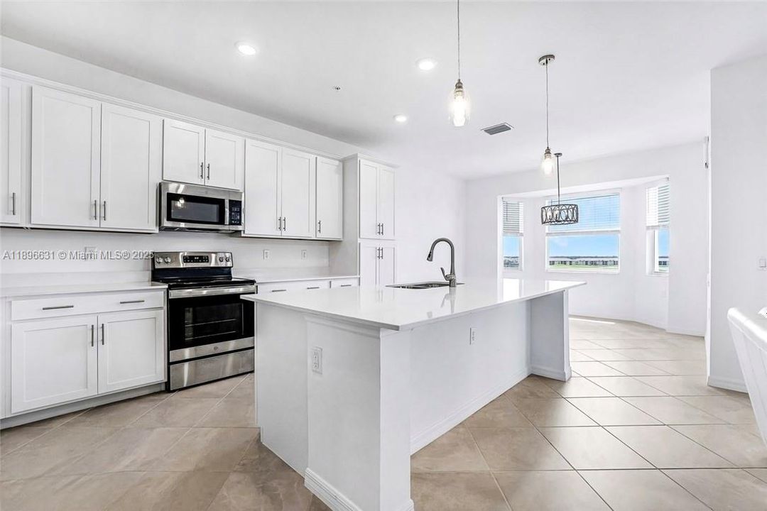 For Rent: $2,000 (2 beds, 2 baths, 0 Square Feet)