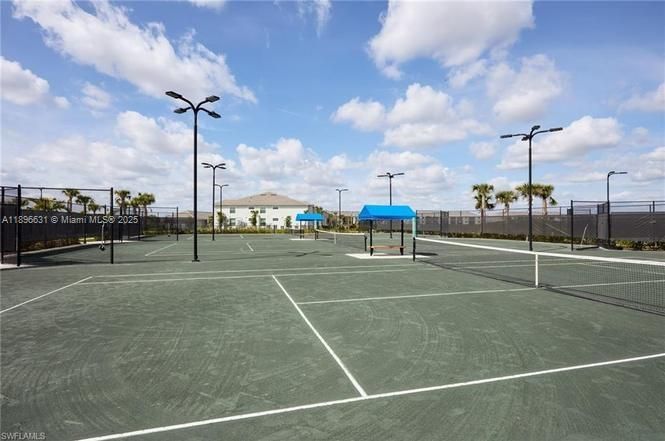 For Rent: $2,000 (2 beds, 2 baths, 0 Square Feet)