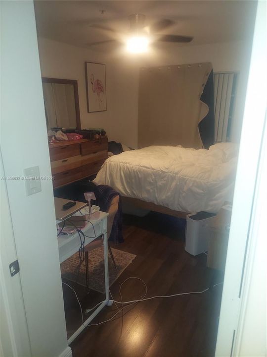 En Venta: $470,000 (4 camas, 2 baños, 1346 Pies cuadrados)