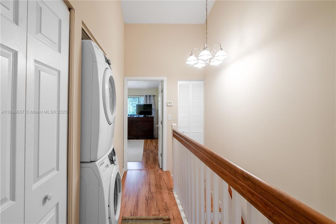 For Rent: $2,500 (2 beds, 2 baths, 1098 Square Feet)