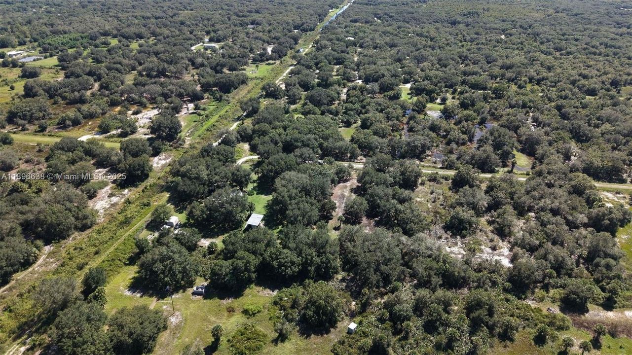 待售: $42,000 (1.25 acres)