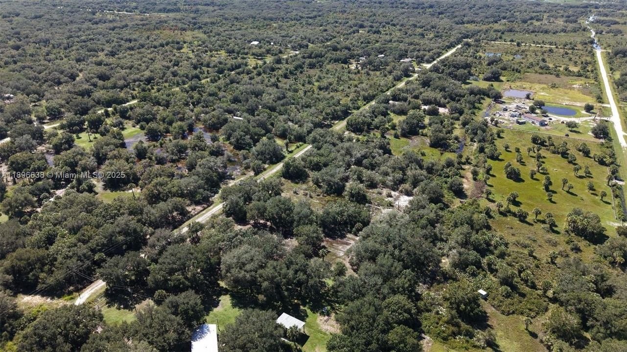 待售: $42,000 (1.25 acres)