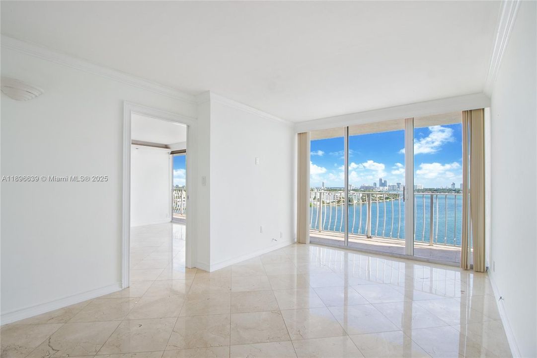 En Venta: $525,000 (2 camas, 2 baños, 1030 Pies cuadrados)