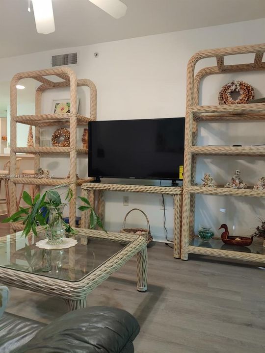 En Venta: $176,000 (2 camas, 1 baños, 0 Pies cuadrados)