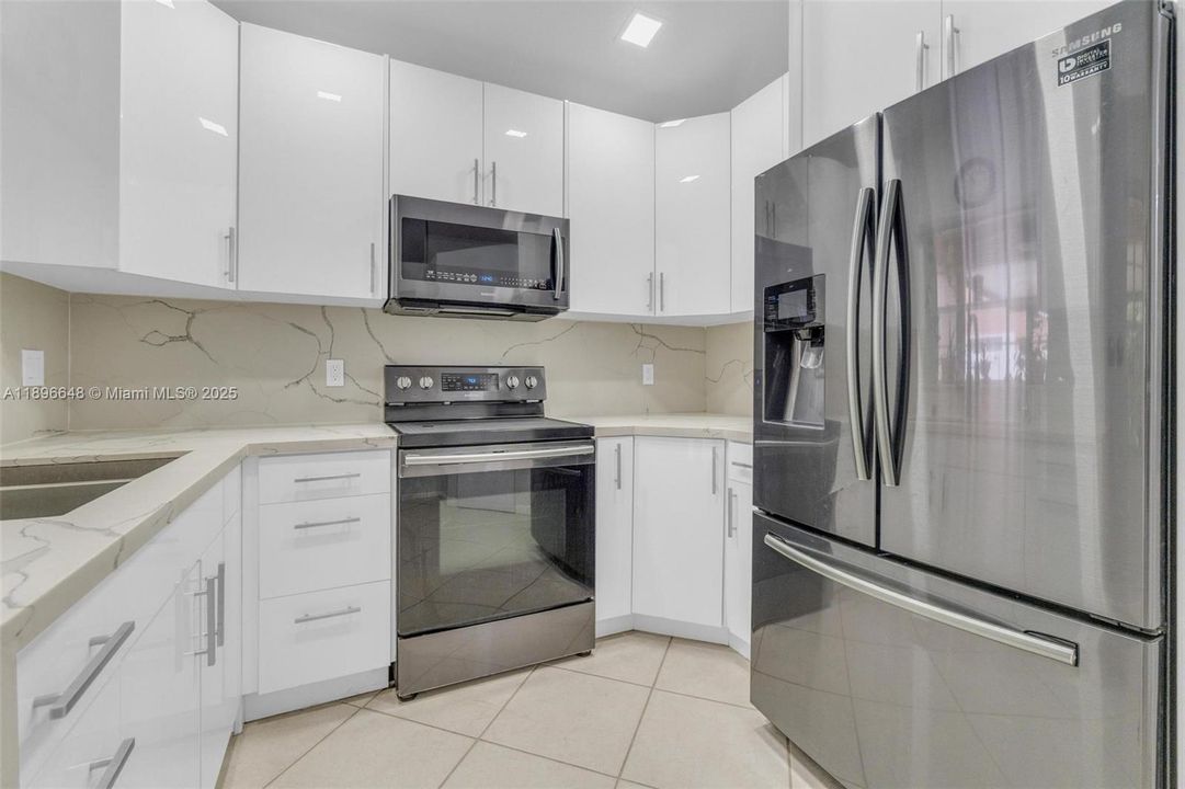 Active With Contract: $689,000 (3 beds, 2 baths, 1588 Square Feet)