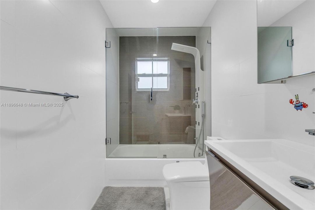 Active With Contract: $689,000 (3 beds, 2 baths, 1588 Square Feet)