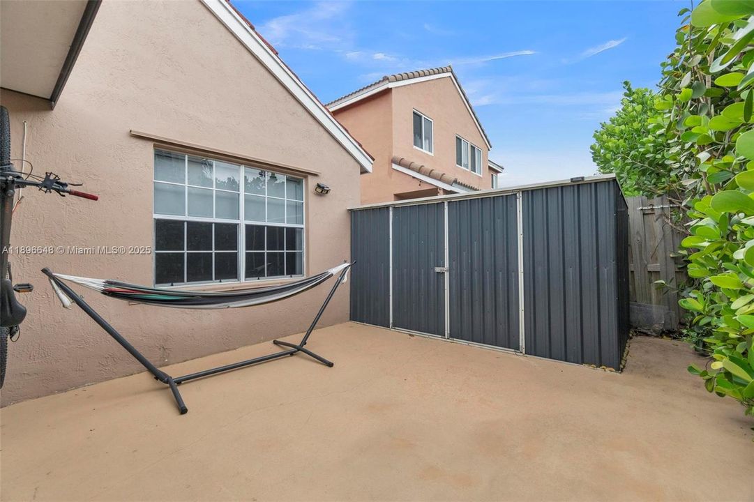 Active With Contract: $689,000 (3 beds, 2 baths, 1588 Square Feet)