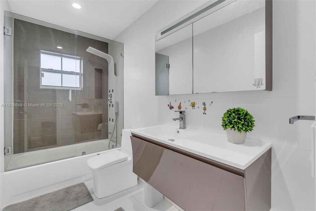 Active With Contract: $689,000 (3 beds, 2 baths, 1588 Square Feet)