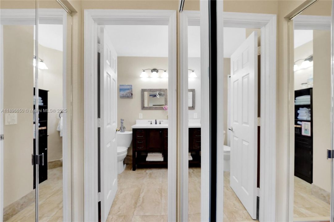 Recently Sold: $420,000 (3 beds, 2 baths, 1263 Square Feet)