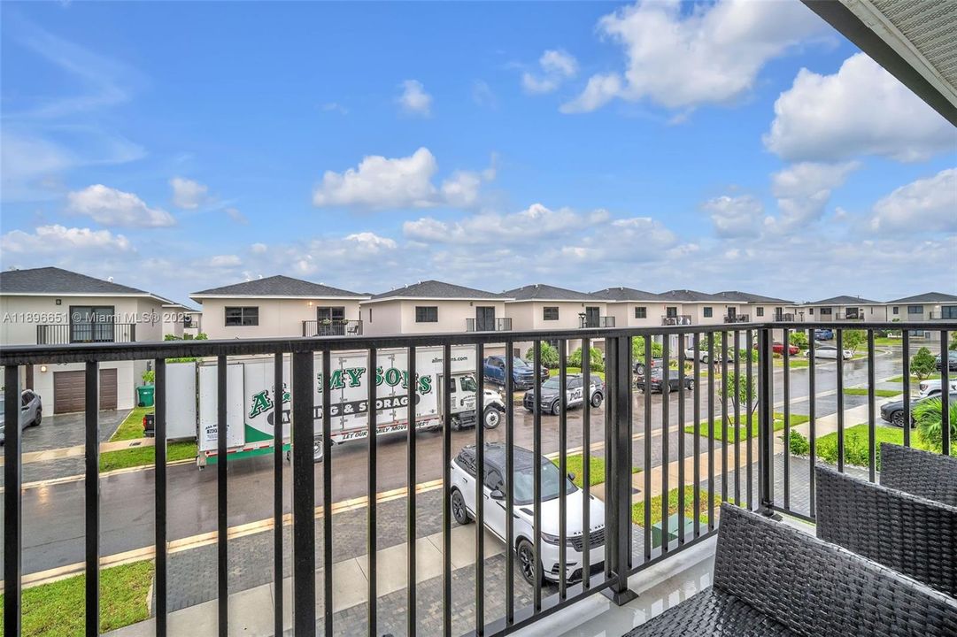 For Rent: $3,800 (5 beds, 3 baths, 1810 Square Feet)