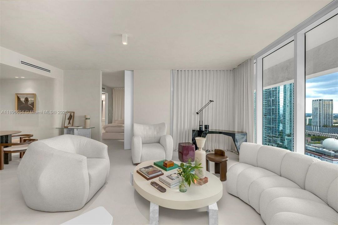 合同活跃: $825,000 (2 贝兹, 2 浴室, 1123 平方英尺)