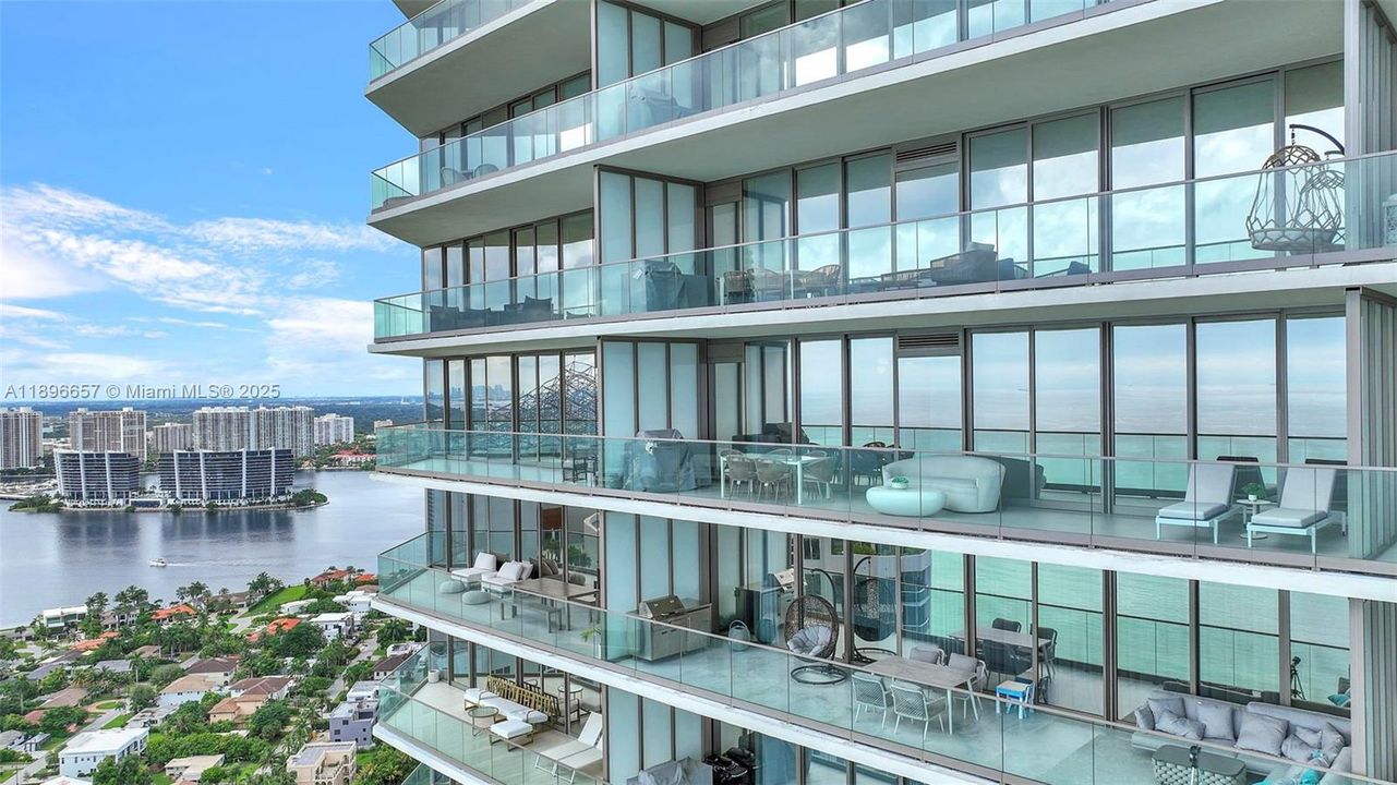 На продажу: $4,650,000 (3 спален, 3 ванн, 2271 Квадратных фут)