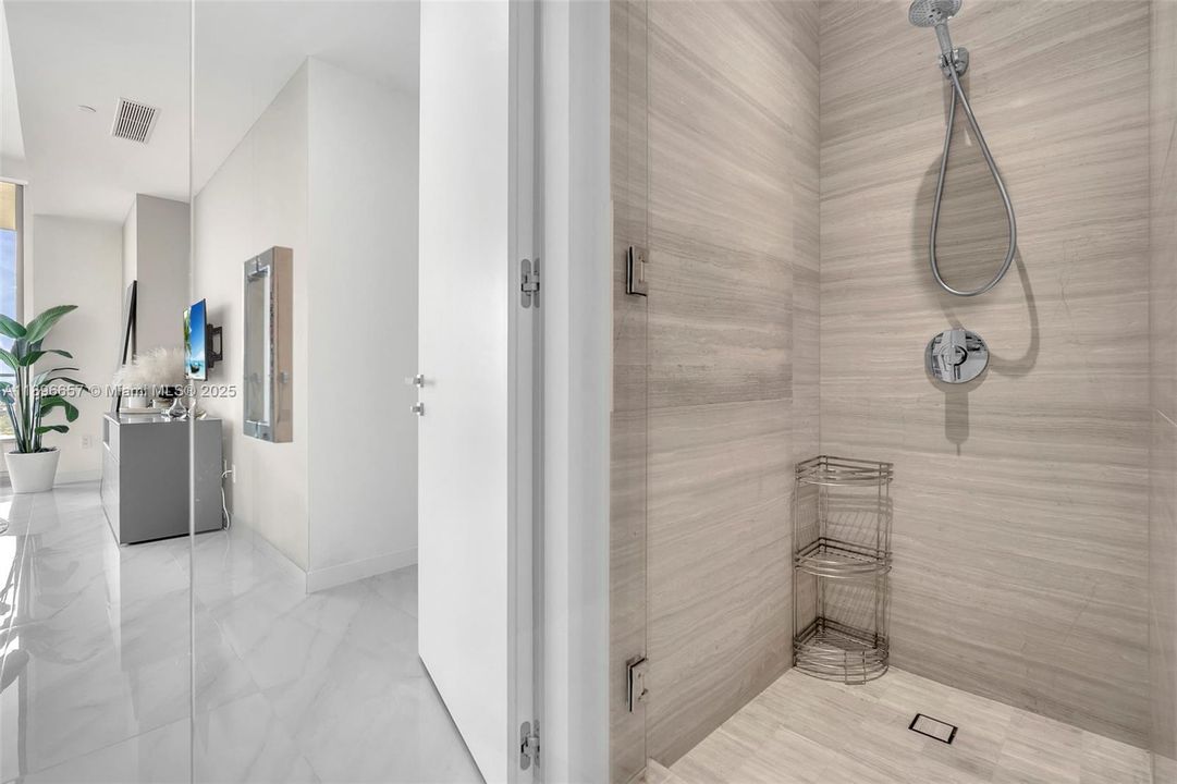 На продажу: $4,650,000 (3 спален, 3 ванн, 2271 Квадратных фут)