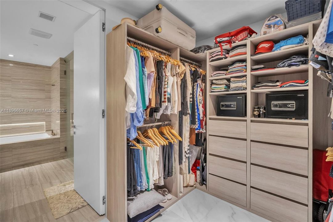 На продажу: $4,650,000 (3 спален, 3 ванн, 2271 Квадратных фут)