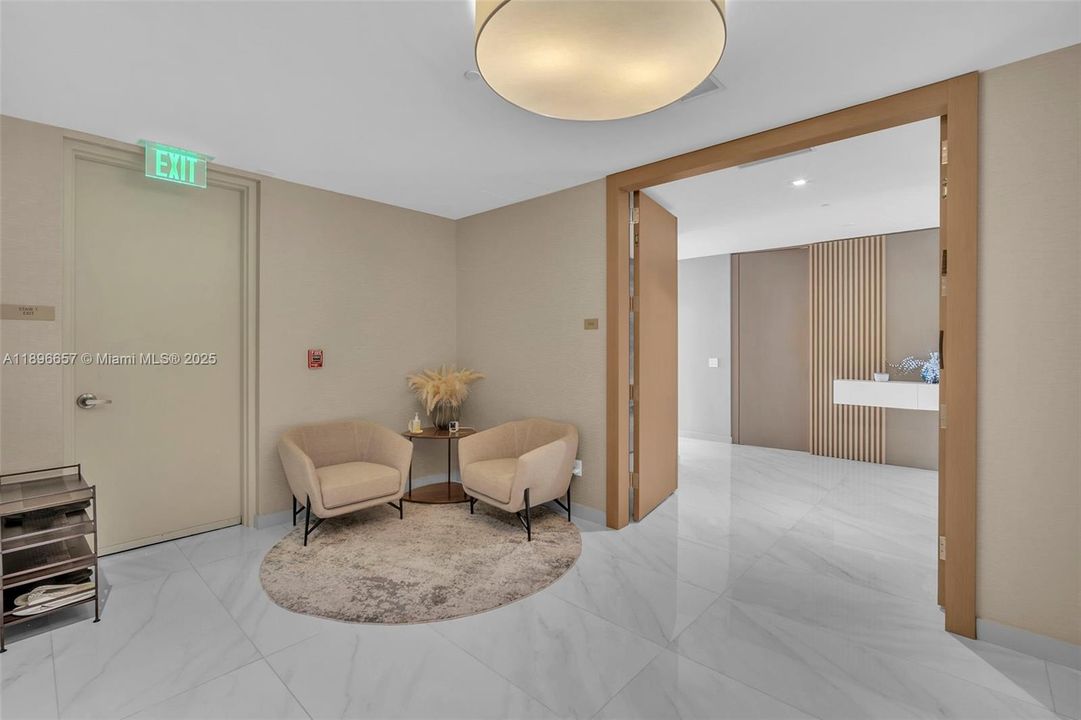 На продажу: $4,650,000 (3 спален, 3 ванн, 2271 Квадратных фут)