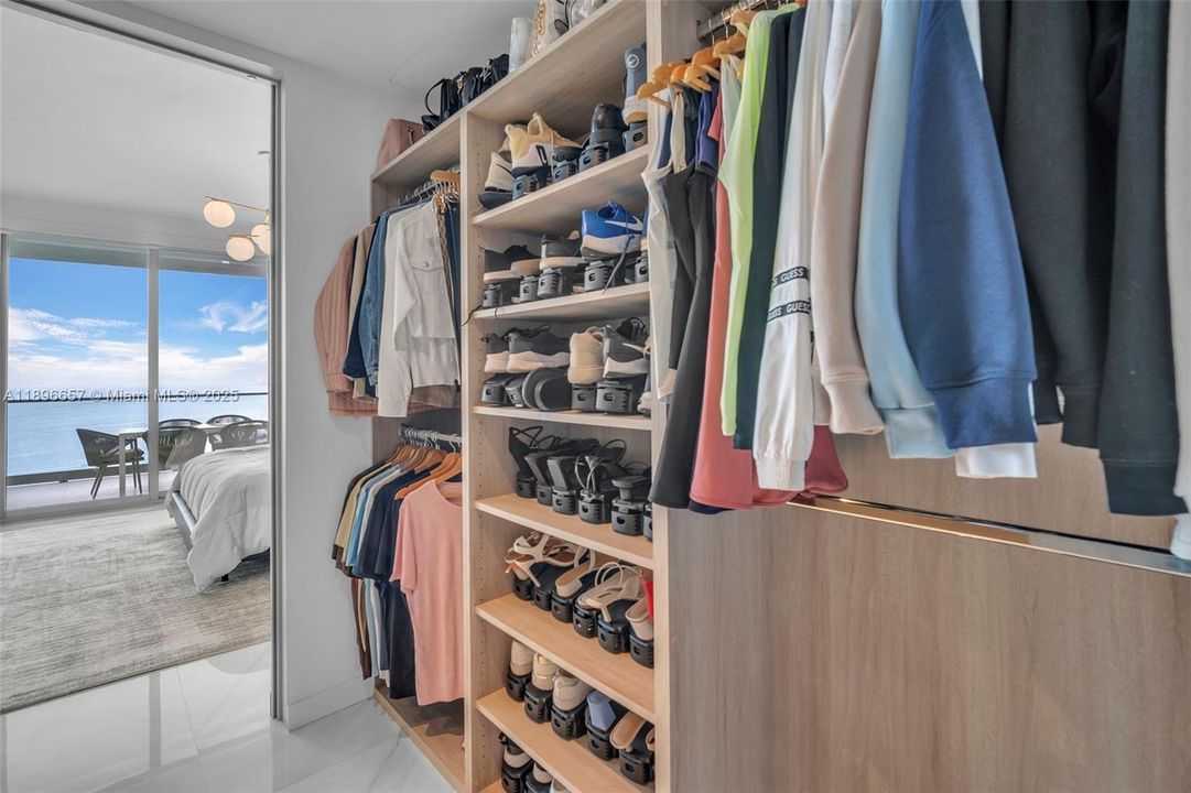 На продажу: $4,650,000 (3 спален, 3 ванн, 2271 Квадратных фут)