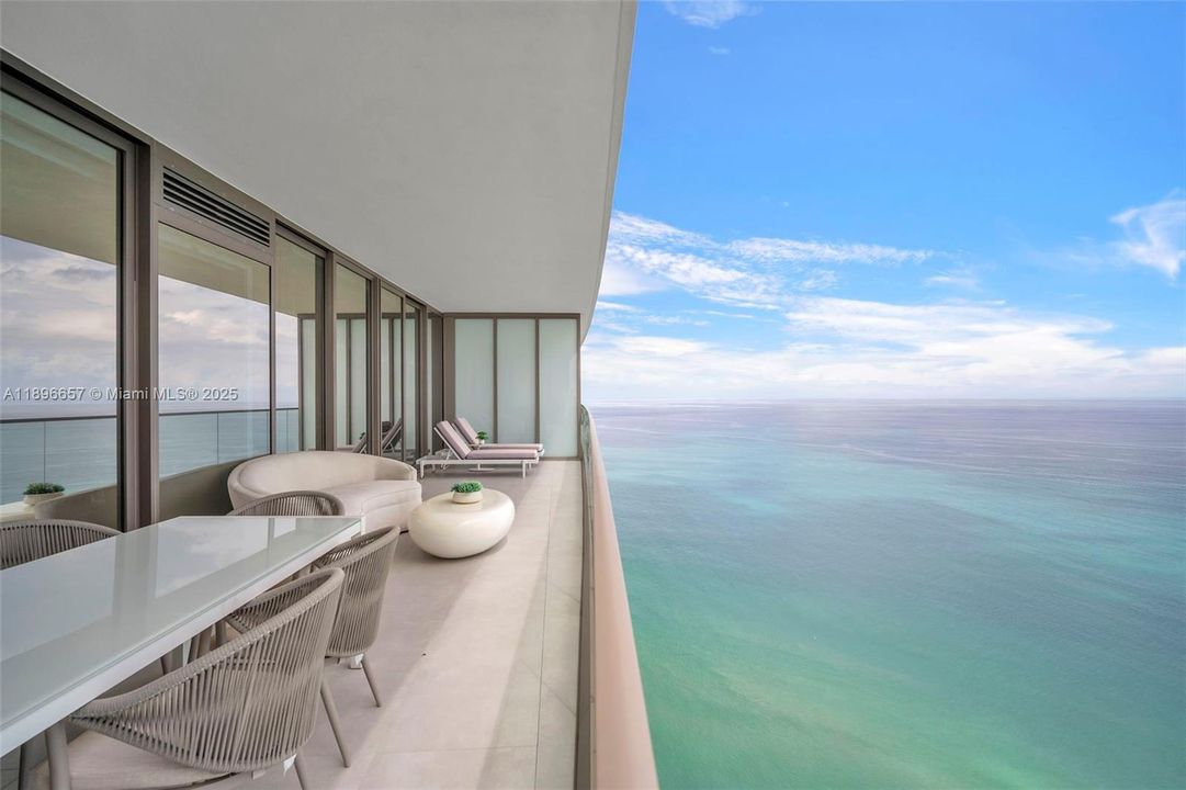 На продажу: $4,650,000 (3 спален, 3 ванн, 2271 Квадратных фут)