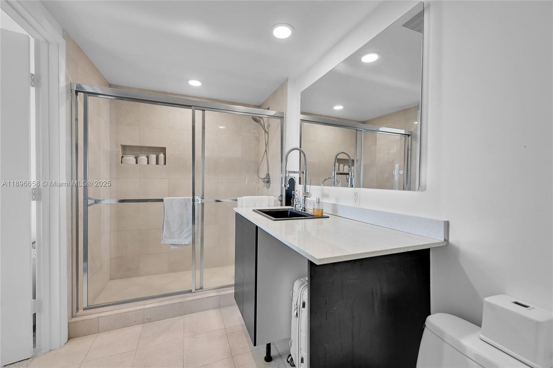 На продажу: $525,000 (1 спален, 1 ванн, 190 Квадратных фут)