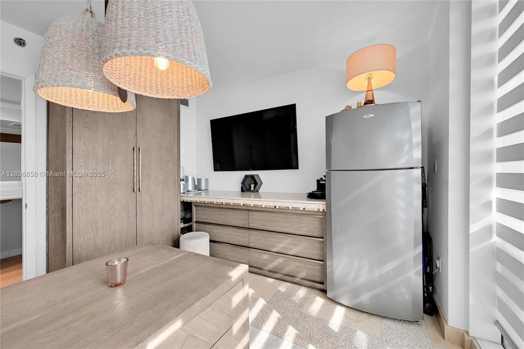 На продажу: $525,000 (1 спален, 1 ванн, 190 Квадратных фут)