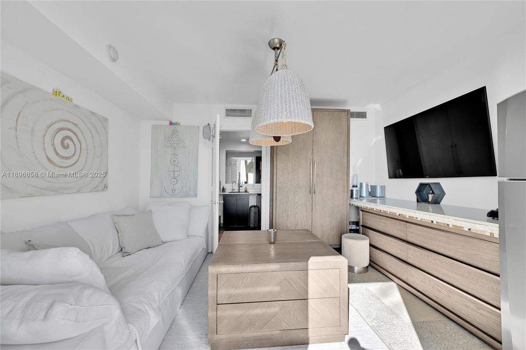 На продажу: $525,000 (1 спален, 1 ванн, 190 Квадратных фут)