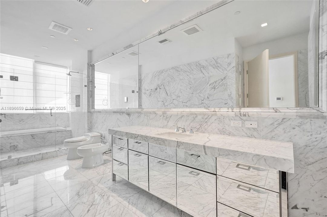 待售: $5,100,000 (3 贝兹, 4 浴室, 3340 平方英尺)