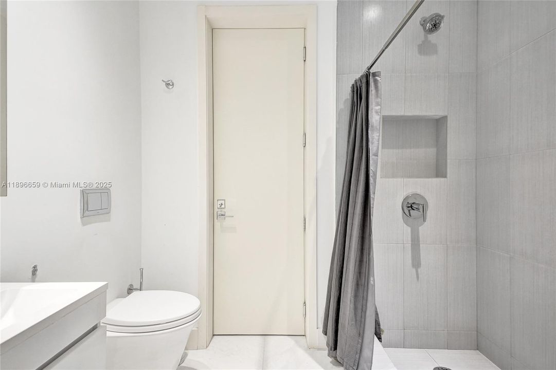 待售: $5,100,000 (3 贝兹, 4 浴室, 3340 平方英尺)