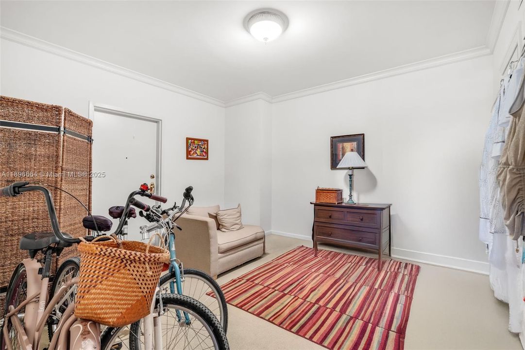 На продажу: $10,500,000 (5 спален, 5 ванн, 4810 Квадратных фут)