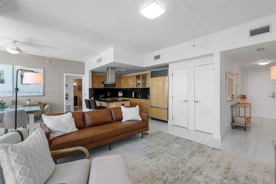 En Renta: $9,500 (2 camas, 2 baños, 1280 Pies cuadrados)