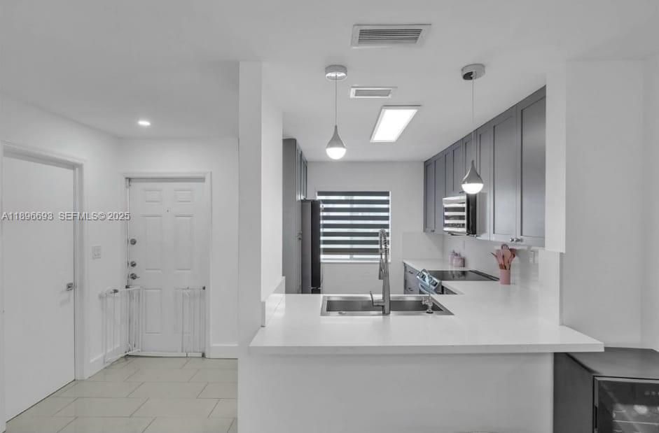 На продажу: $425,000 (3 спален, 2 ванн, 1270 Квадратных фут)