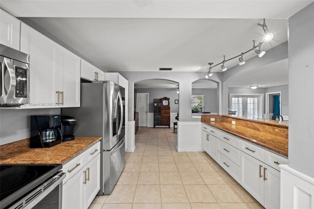 All stainless appliances