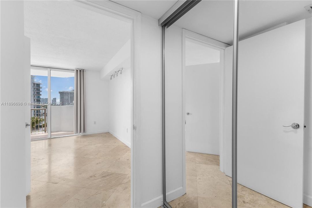 Recently Rented: $3,600 (2 beds, 2 baths, 870 Square Feet)