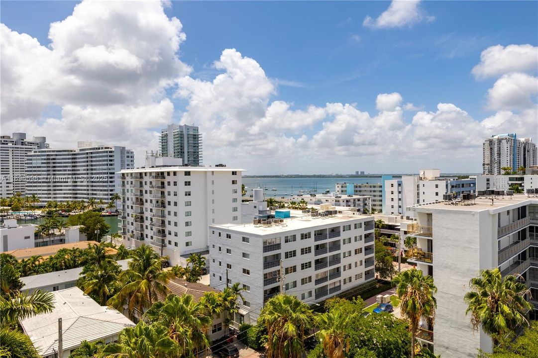 Recently Rented: $3,600 (2 beds, 2 baths, 870 Square Feet)